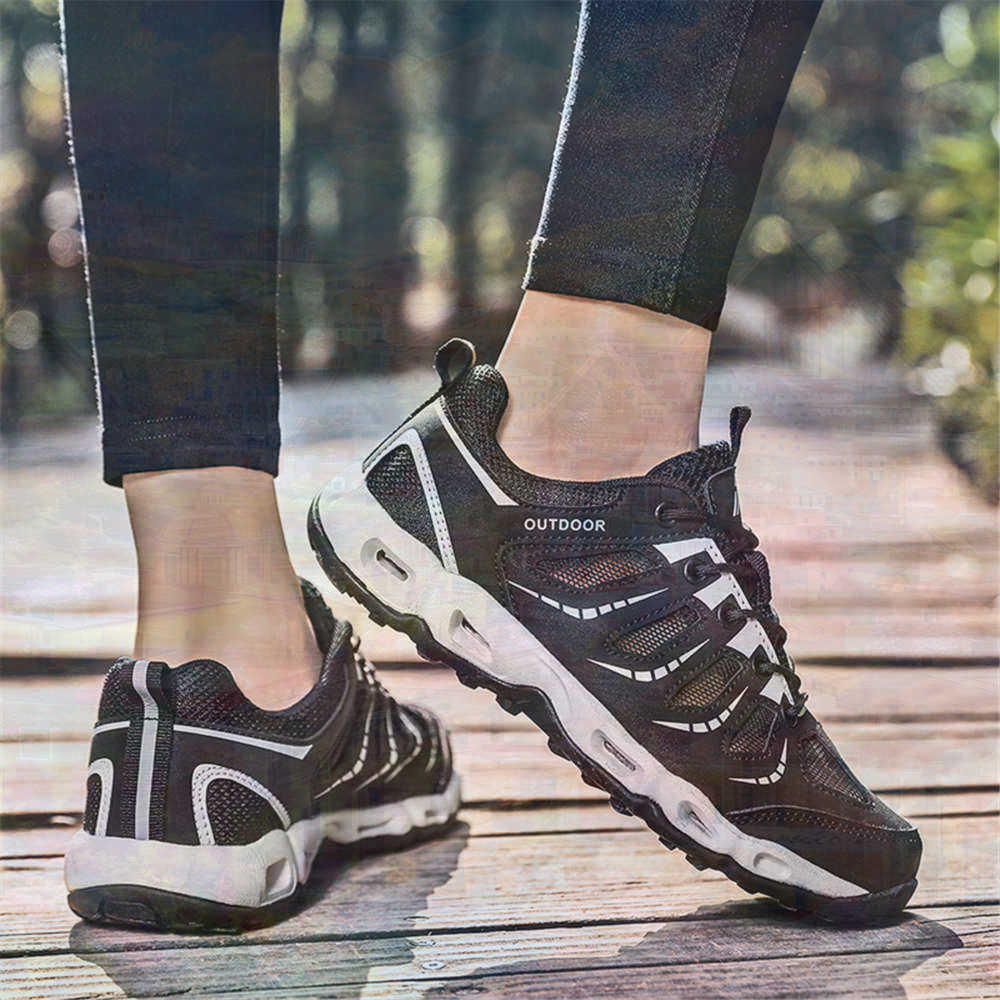 Sumer Round Tip Silver Sneaker - Outdoor Sport Use Class 评论和价格